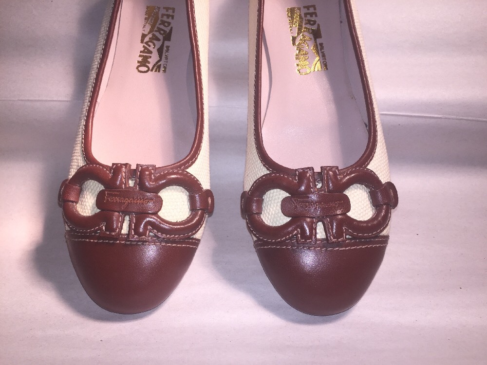 nwob authentic SALVATORE FERRAGAMO Size 37 brown calfskin & linen 