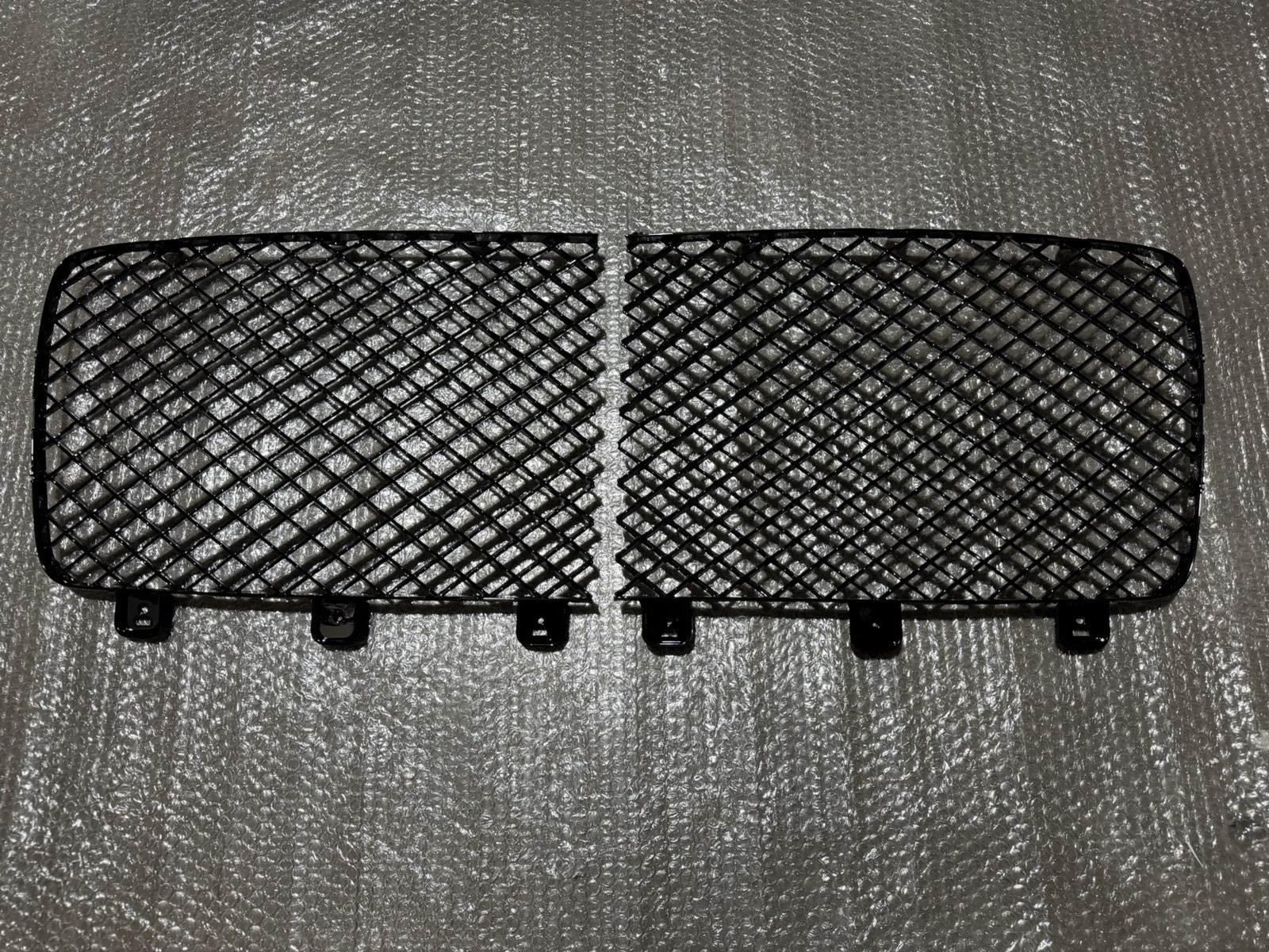 2021-2024 Bentley Bentayga Front Radiator Grille Mesh Inserts Black Left Right