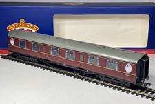 Bachmann 34-487 LNER Thompson Corridor First Class BR Maroon E1176E OO Gauge VNM