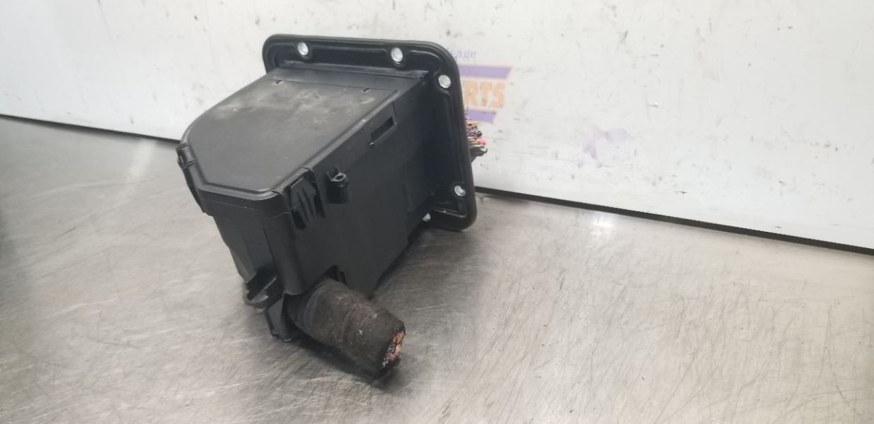 10 BENTLEY CONTINENTAL GT 6.0L ENGINE FUSE BOX