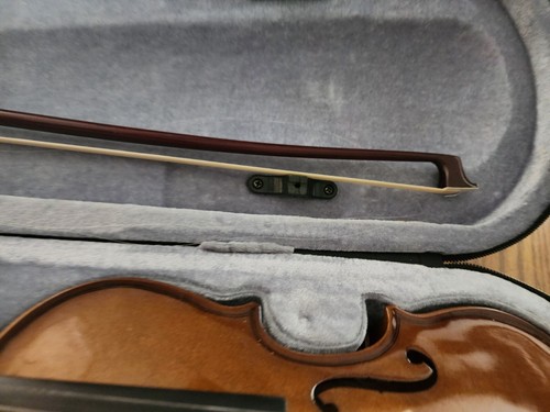 Cremona 4/4 VIOLIN Set FULL SIZE Violin For Kids/Beginners in Case - Picture 2 of 6