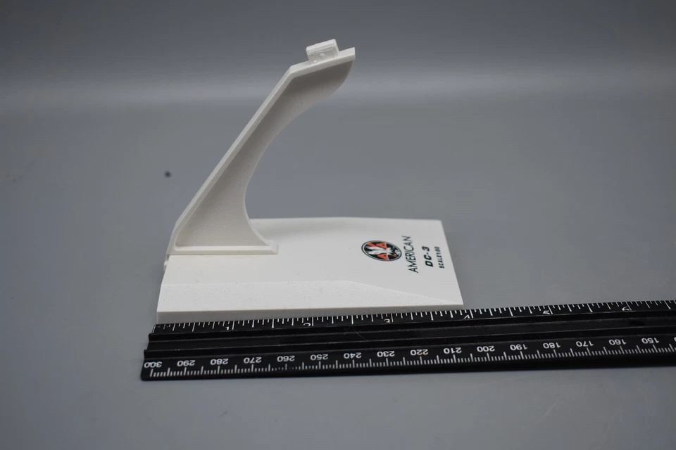 American Airlines DC-3 Plastic Stand, Scale 1:80.  Preowned - Image 3 of 4