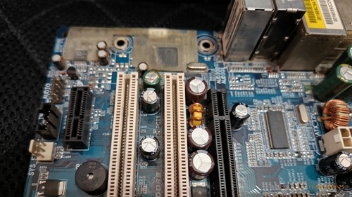 Motherboard Gigabyte GA-8I945PM-RH Lga 775 + Pentium D 915 + 4GB DDR2 667 - Imagen 8 de 11