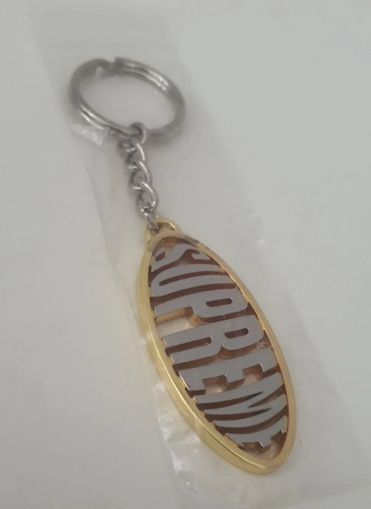 SS17 Supreme Oval Logo metal keychain gold keyring New and unopened Accessory