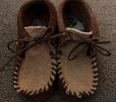 vionic black slippers