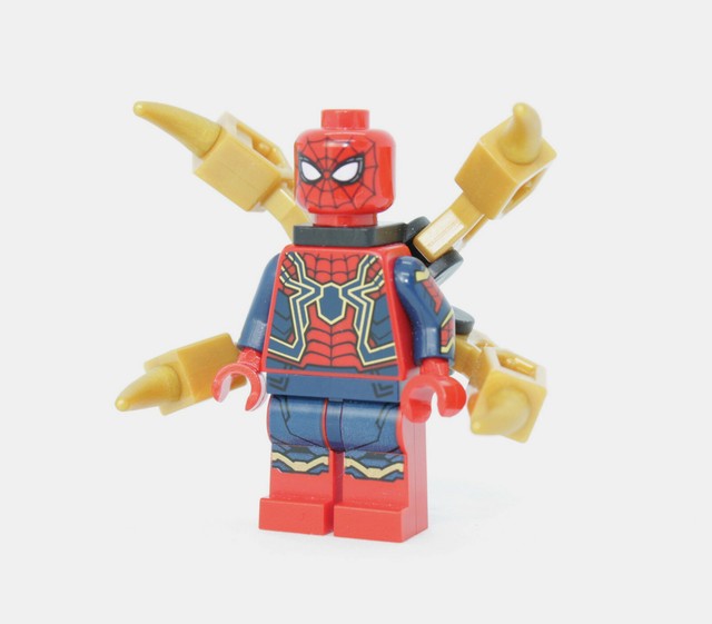 lego infinity war spiderman