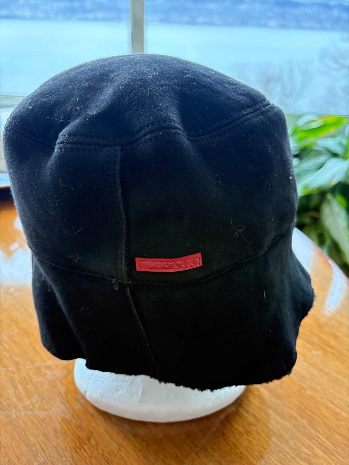 Prada Logo Fitted Unisex Black Fleece Designer Hat Medium with Fur Interior