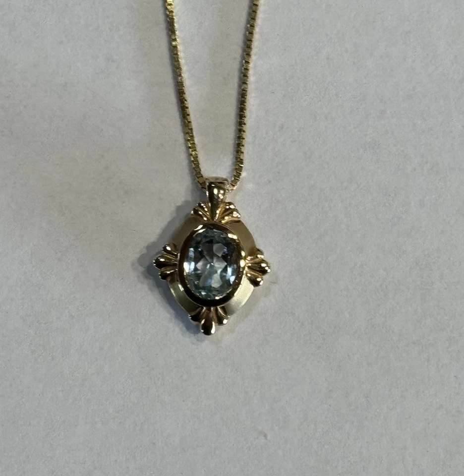14k Yellow Gold Genuine Ocean Blue 8x6mm Oval Aquamarine Pendant. Brand New - Image 2 of 4