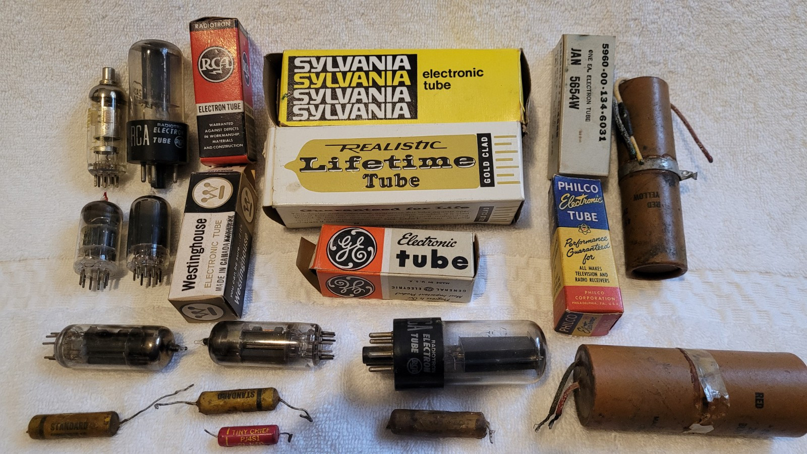 Lot Of Electronic Tubes Tv Radio Estate Find Condition Unknown RCA GE WESTINGHOU