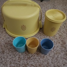 VTG Tupperware Harvest Gold Starburst Cake Keeper 684-2, 3 Cups, 5 Cup Canister
