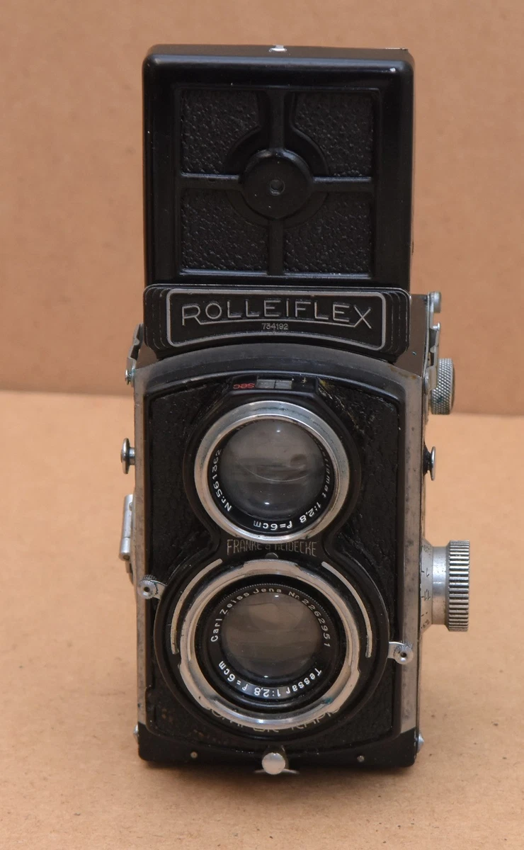 Lot 372 - A Rollei Rolleiflex Baby 4x4 TLR Camera