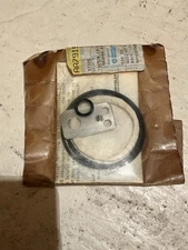NOS MOPAR 1968-93 DODGE, CHRYSLER, PLYMOUTH P/S SECTOR SHAFT COVER SEAL KIT NIB!