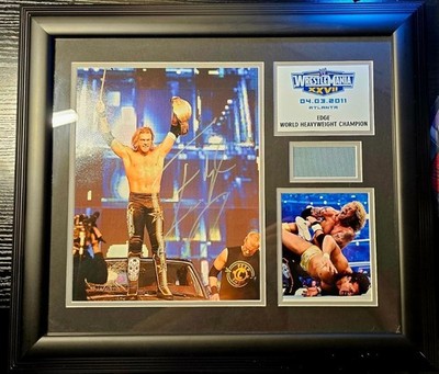 WWE Edge WRESTLEMANIA 27 LIMITED to 1000 Autograph & piece of the RING CANVAS