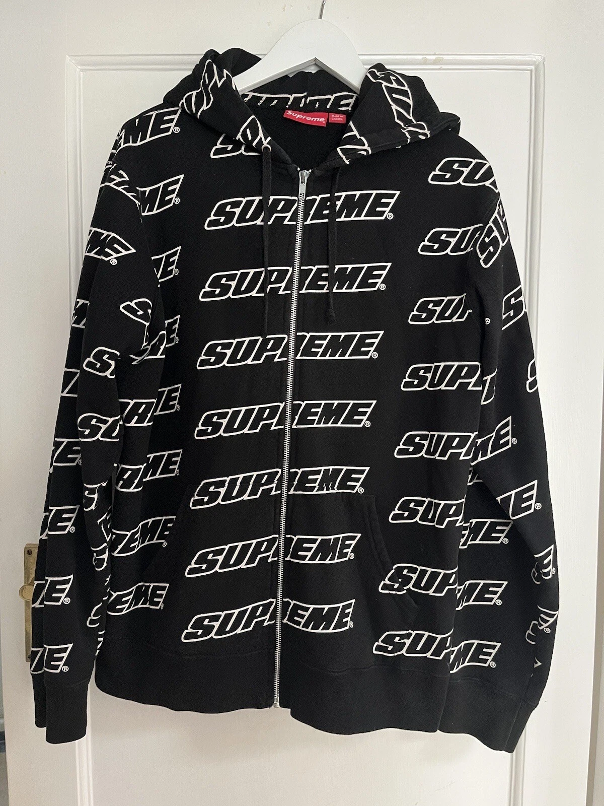 Sweat shirt à capuche imprimé logo répété Supreme SS18 sweat shirt à capuche noir blanc