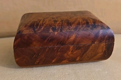 Vtg Beautiful Handmade Amboyna Burl Wood Trinket Hinged Box Jewelry Desk Dresser
