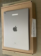 Apple iPad With WIFI 128GB space GR AY 2018 Model