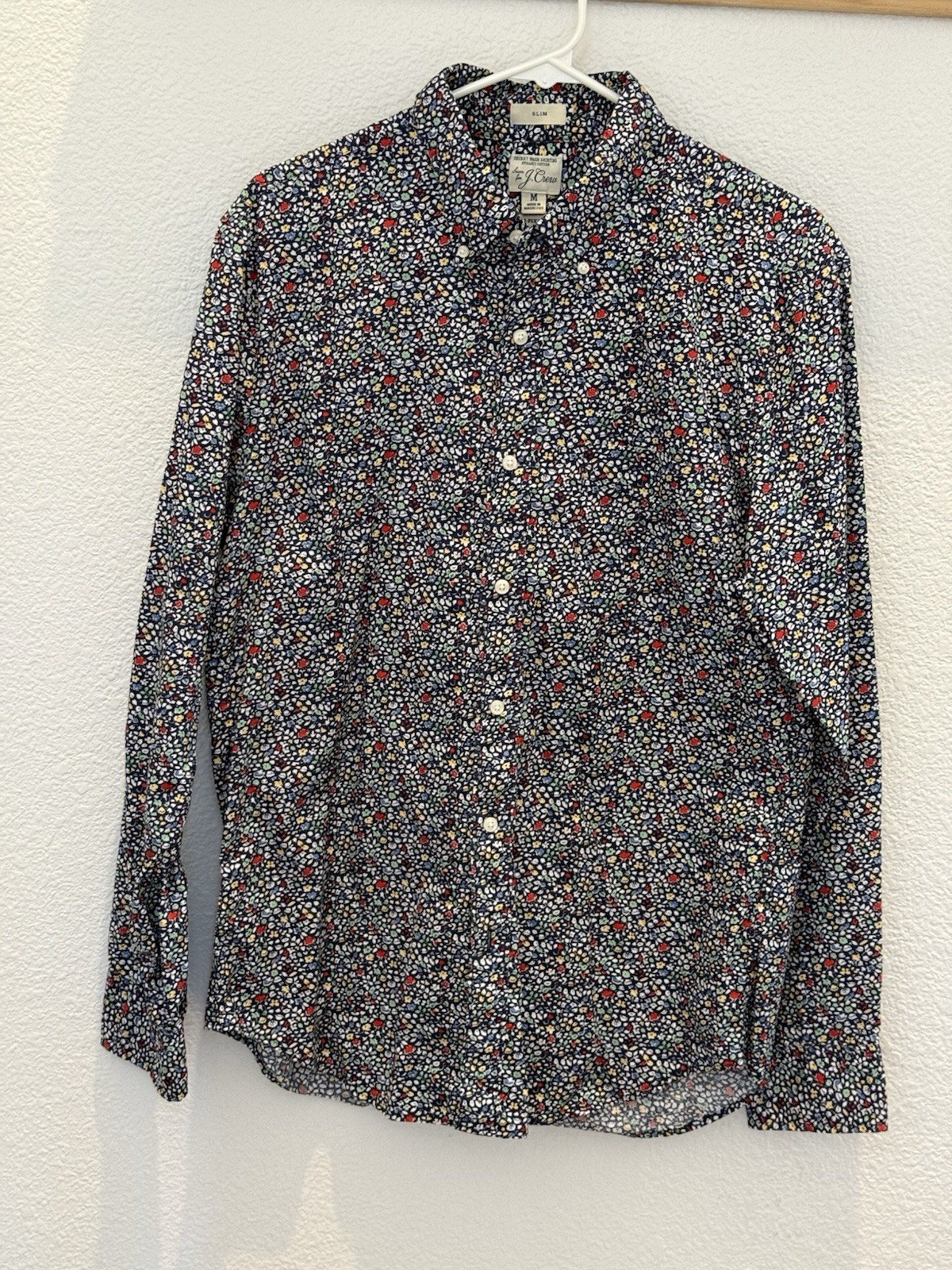 Jcrew Men’s Flower Pattern Medium Button Down Shi… - image 1