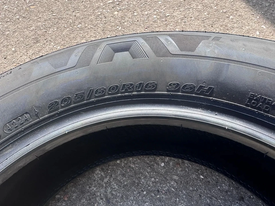 205/60 R16 96H XL NEXEN N'FERA Primus  Sommerreifen DOT 20/24  DEMO - Bild 4 von 4