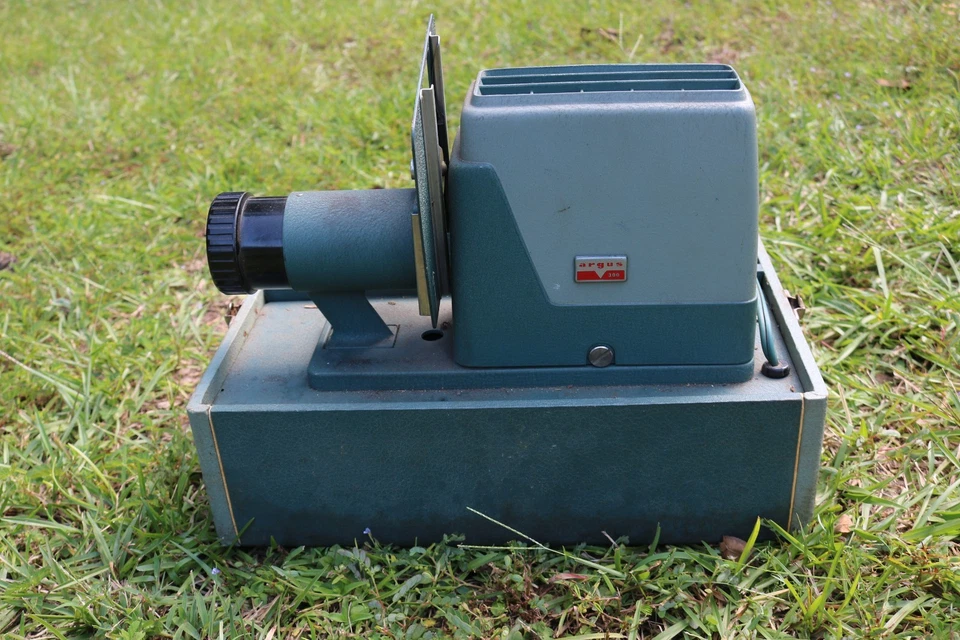 Proyector deslizante Argus vintage de 300 vatios con estuche Foto 4 de 4