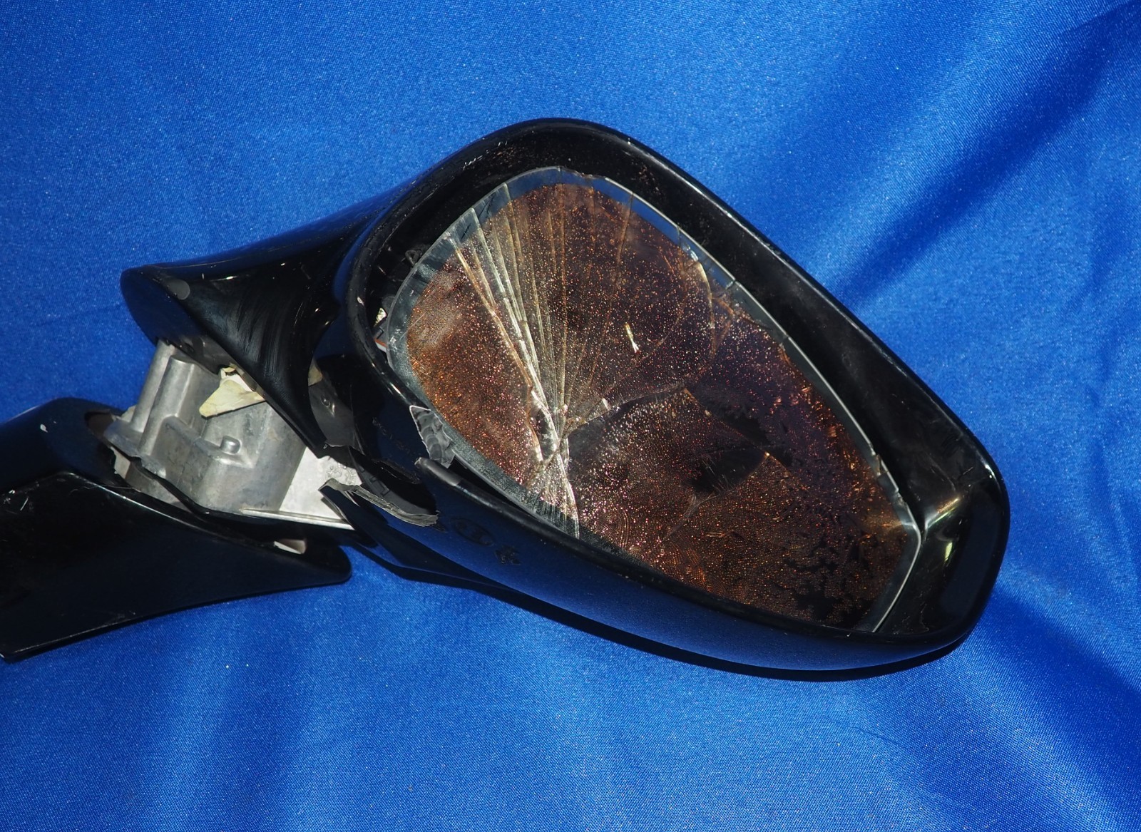 2022-2026 Maserati MC20 MCPura Right Side View Mirror Auto Dim Blind *For Parts*