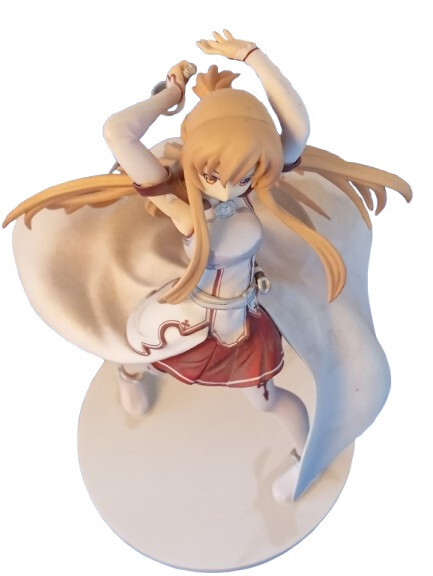 Figurine Asuna Sword Art Online de 17cm idéale pour décorer un bureau de gamer