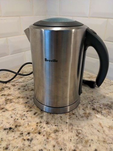 CORDLESS ELECTRIC TEA KETTLE SK500XL 