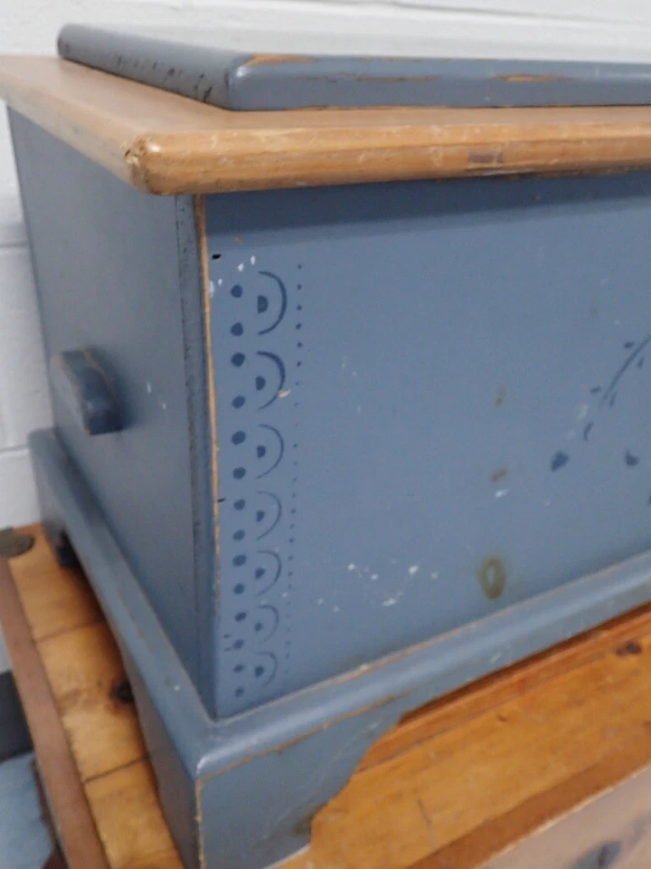 Distressed Blue Painted Pine Rustic Trunk Country Farmhouse Chest 28" - Image 2 of 4