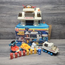 Vintage 1984 Playworld Toys Playmates Space Station Set No. 8000  Accessories