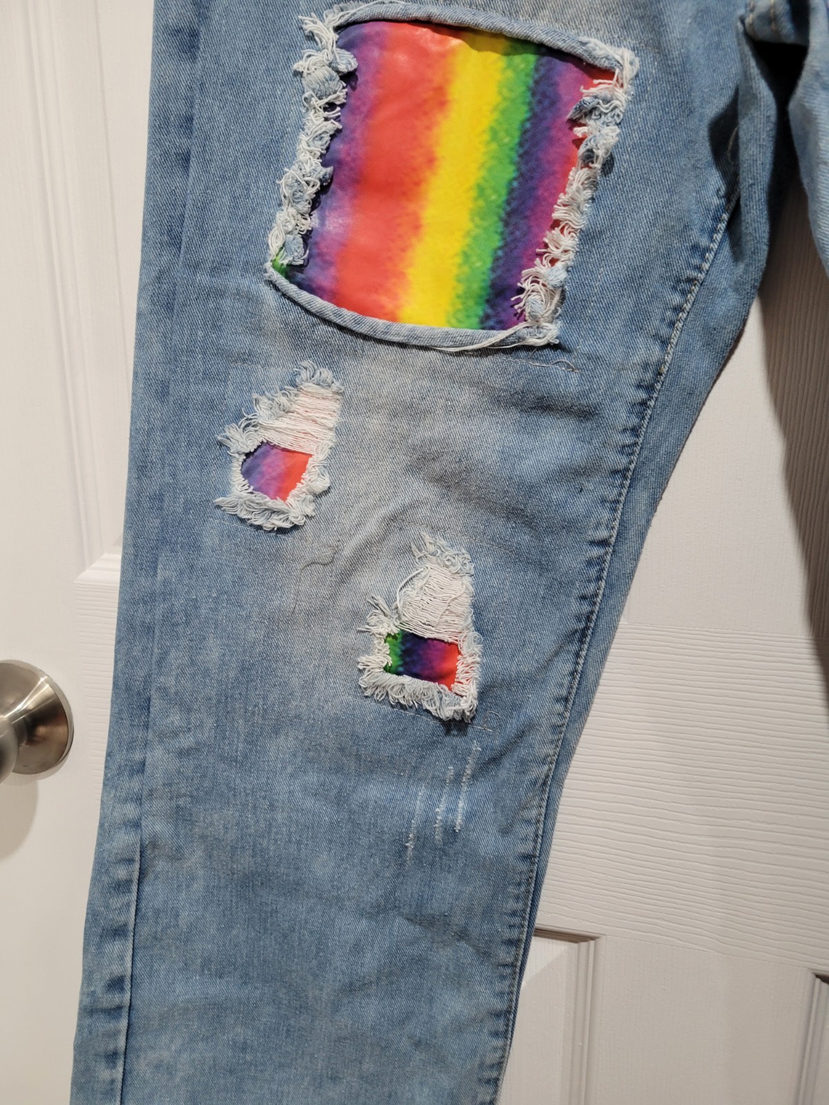 Rainbow Patch Distressed Jeans 5 Pocket Light Was… - image 5