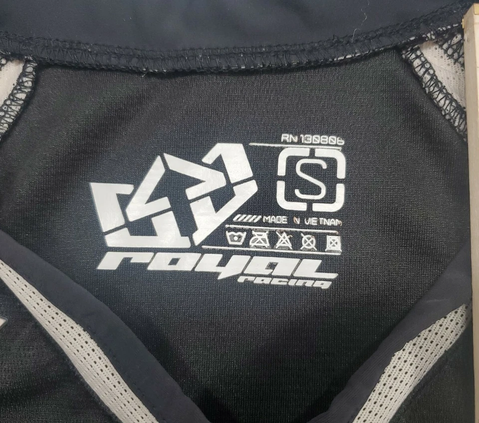 Camisa atlética Royal Racing para mujer pequeña ventilada negra blanca usada en excelente estado Foto 4 de 4