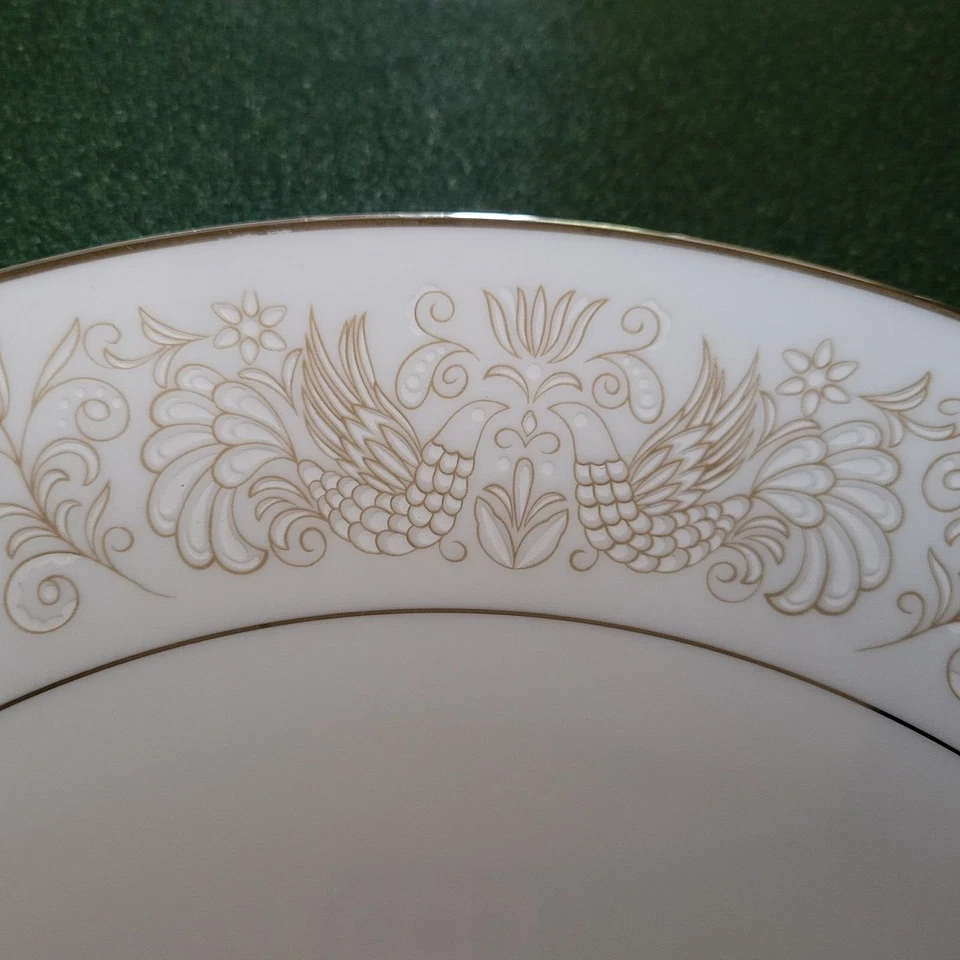 Mikasa Balmore B2070 Chop/Serving Platter - Embossed Doves/Floral/Foliage on rim - Image 2 of 4