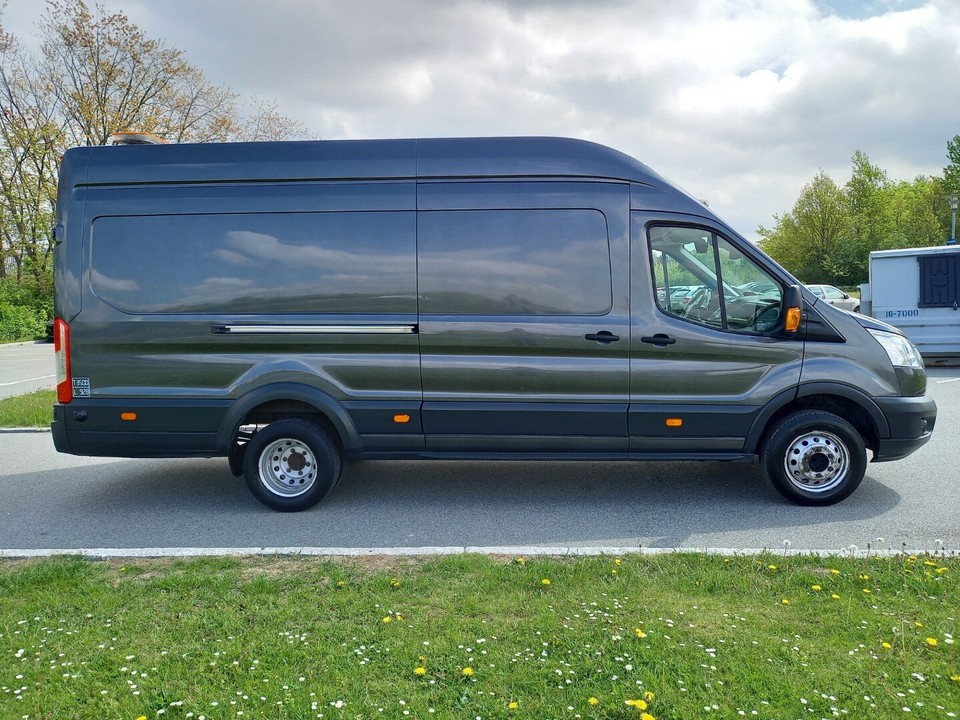 Ford transit 470