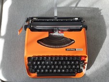 SCHREIBMASCHINE PRIVILEG 300T, ORANGE, 70er-Jahre, Vintage