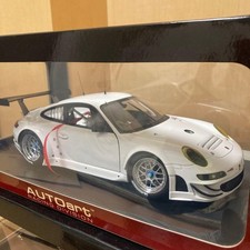 AUTOart Porsche 911 RSR 1/18