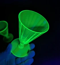 Extremely Rare H. C. Fry 17-9 Cordial 