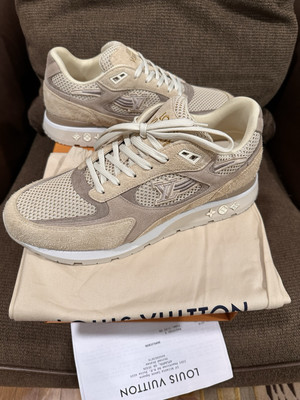 100% Authentic Men's Louis Vuitton Beige Suede Run Away Sneakers 1AA6NF Size 12