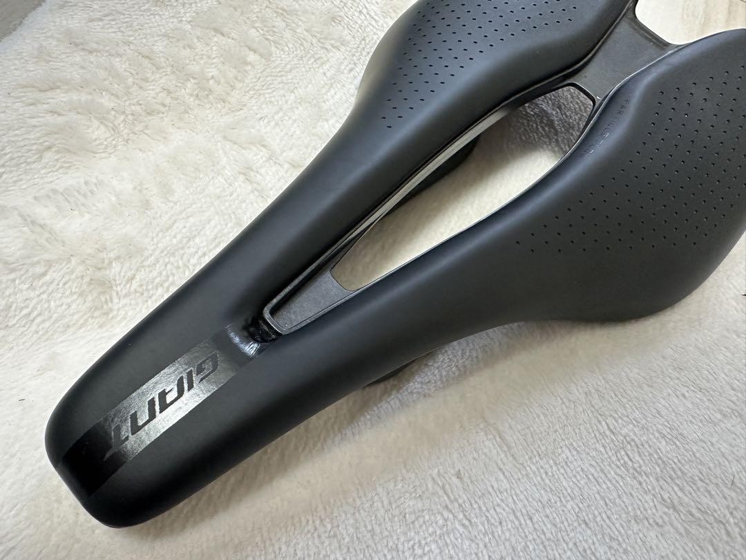 パーツ Giant Fleet SLR Carbon Rail Giant Fleet SLR Saddle – Mike's Bikes