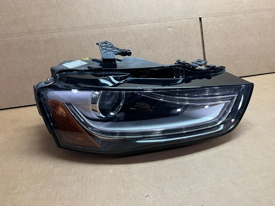 OEM 2013 2014 2015 2016 AUDI A4 XENON HEADLIGHT NON-AFS RIGHT RH NICE! - Image 2 of 4