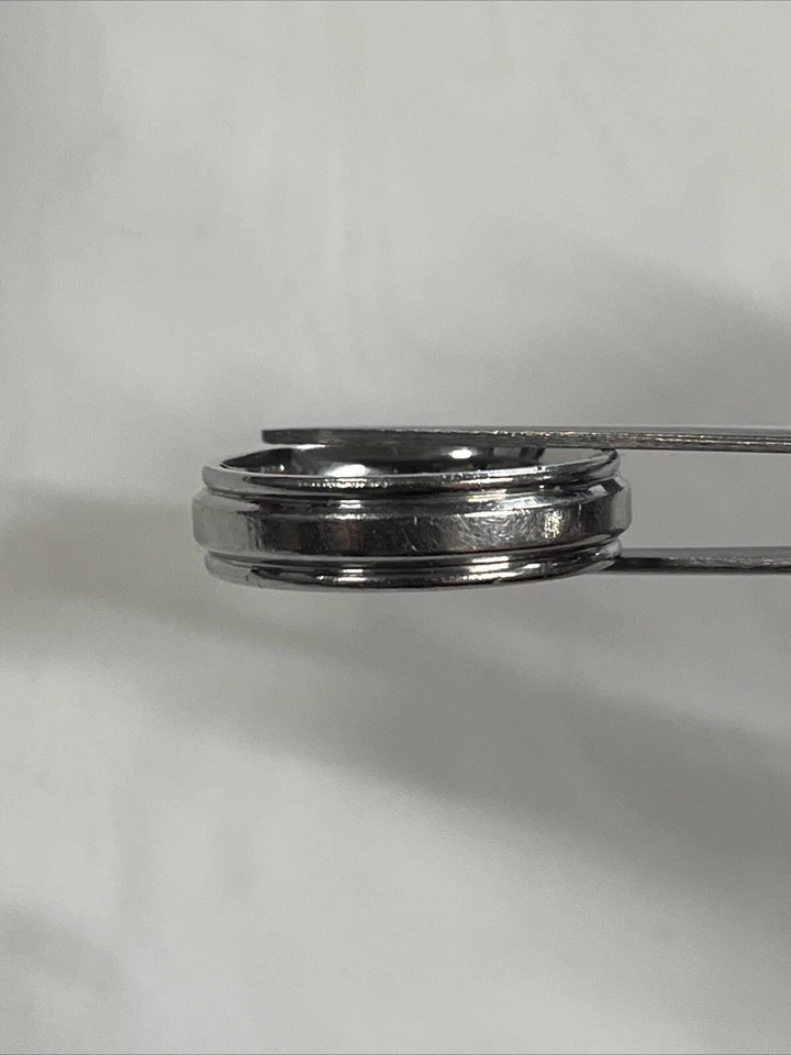 Alianza de boda Triton de acero inoxidable para hombre talla 14 Foto 3 de 4