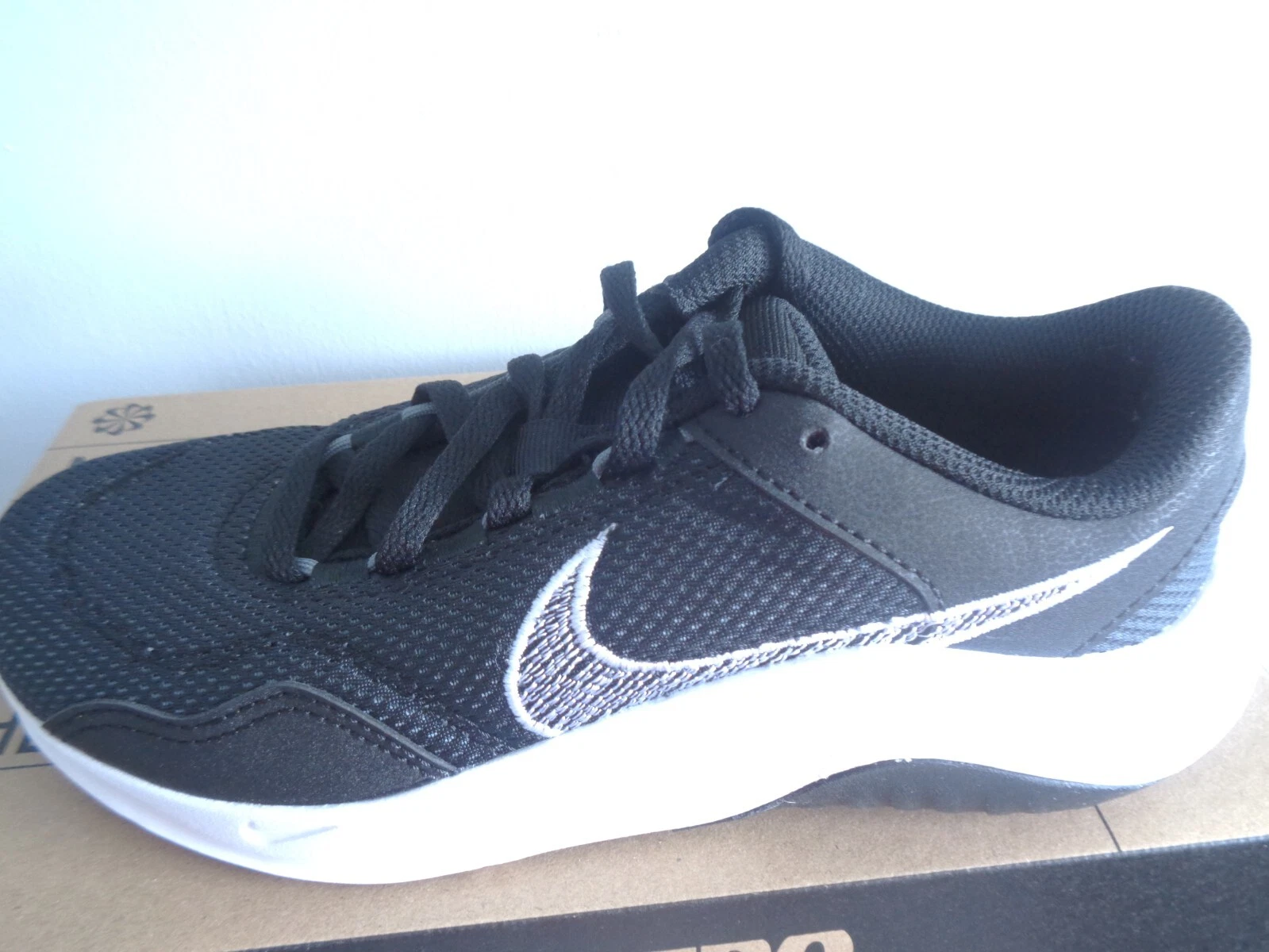 Scarpe da ginnastica Nike Legend Essential 3 NN DM1119 001 uk 4 eu 37 5 us 6 5 NUOVE + SCATOLA