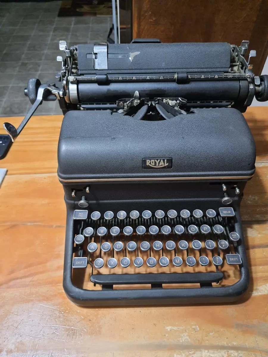 Antique Royal Magic Margin Typewriter c. 1938