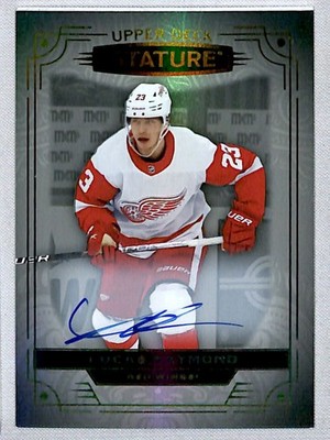 Lucas Raymond 2022-23 UD Stature Photo Variant Auto #41 Detroit Red Wings