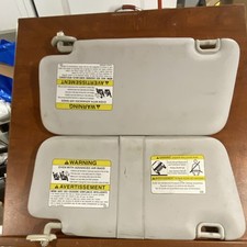 2009 Subaru Forester Sun Visor Pair 2009 Subaru Forester Sun Visor Pair
