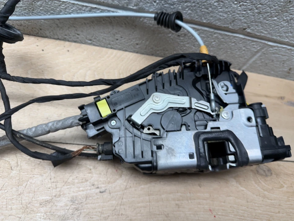 PESTILLO CIERRE SUAVE PUERTA PASAJERO DELANTERO DERECHO MERCEDES BENZ GLS GL550 13-19 Foto 3 de 4