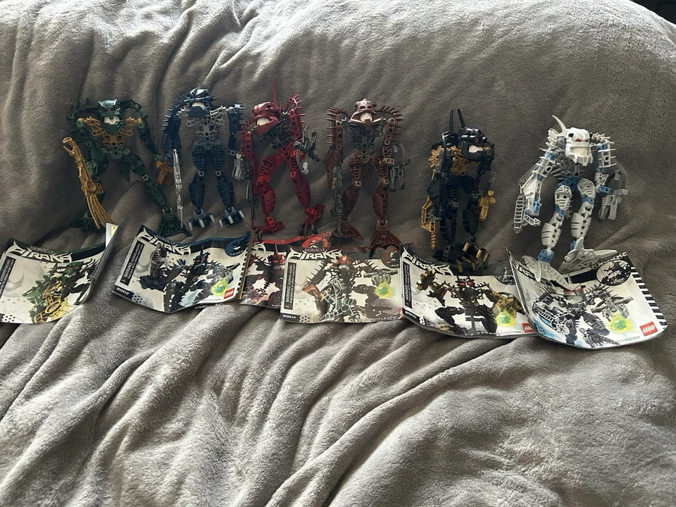 LEGO Bionicle Piraka Lote De Los 6 Completos Con Instrucciones Y Bote Foto 2 de 3