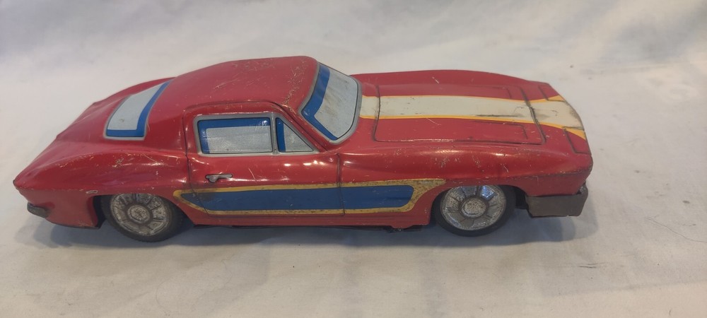 Tin Litho Corvette Race Car Friction Made In Japan red 9.5