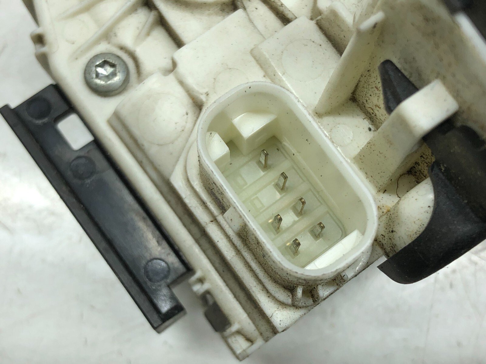 2014-2020 MASERATI QUATTROPORTE LEFT DRIVER FRONT DOOR LOCK LATCH ACTUATOR OEM