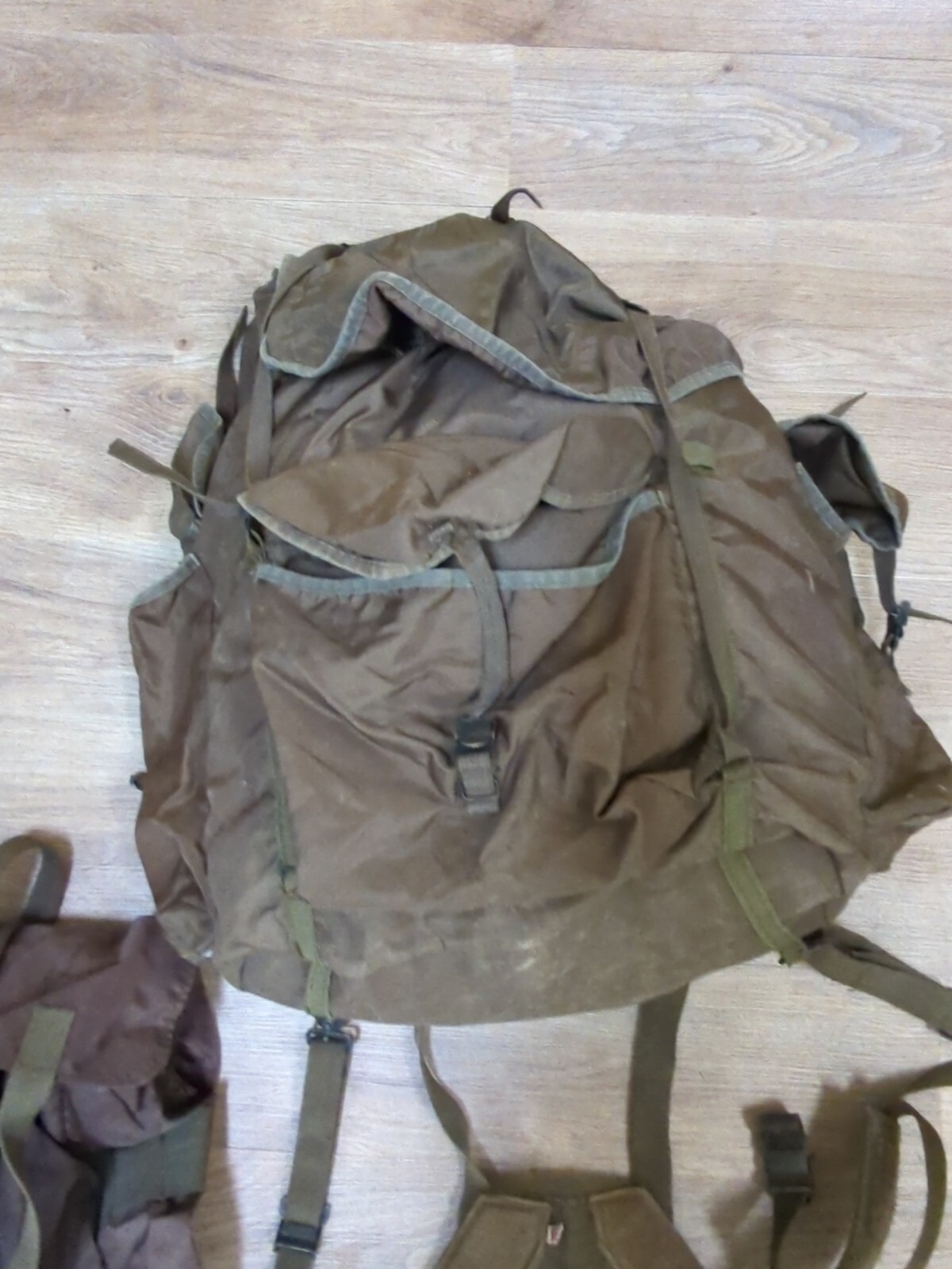 Austrian Military M58 Pattern Harness, Backpack and Daypack  Army Olive s12