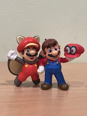 Jakks Pacific Flying Squirrel Mario And Mario With Cappy 2.5 Inch Figures
