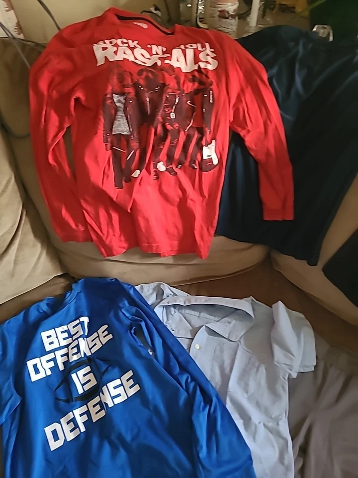 Lot8 Boys Clothes Size XL Graphic T-Shirts, Long Sleeve, And Shorts MIXED🔥 - Image 2 of 4